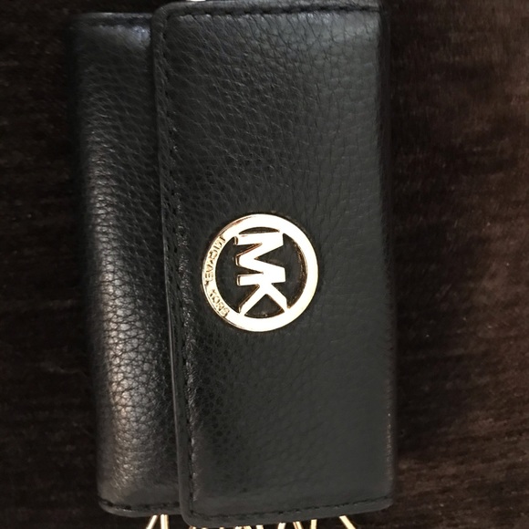 COPY - MK key holder - Picture 3 of 5